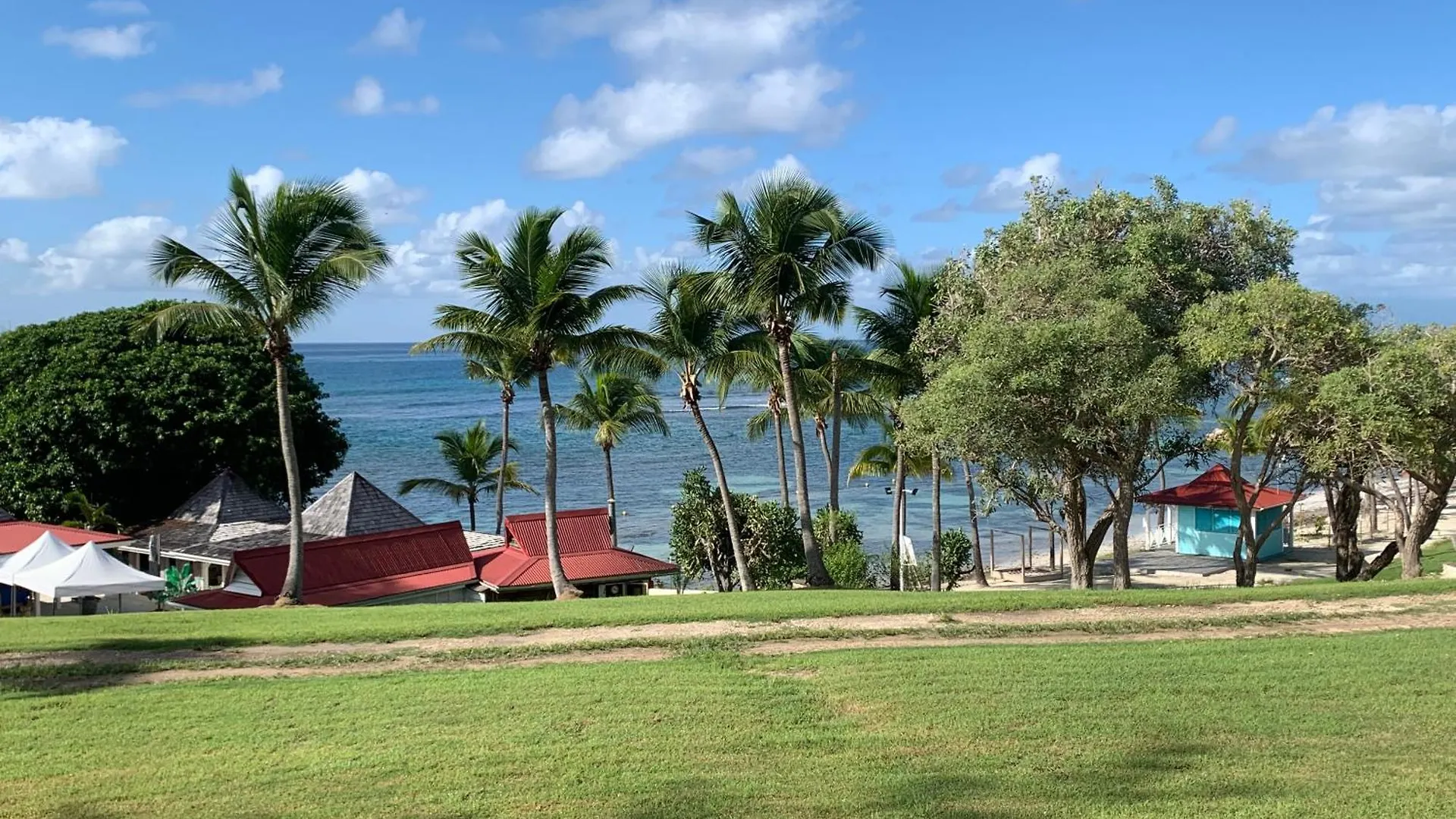 アパート Le Cocon Creole Studio Vue Mer Village Vacances サンタンヌ